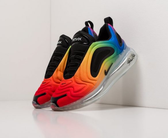 Nike 720 multicolor on sale