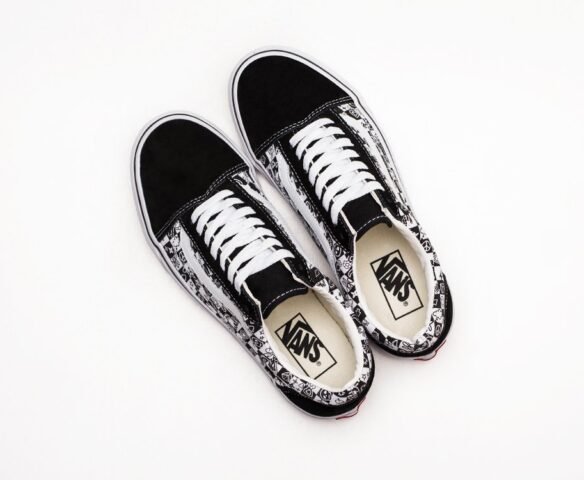 Cute old skool vans top