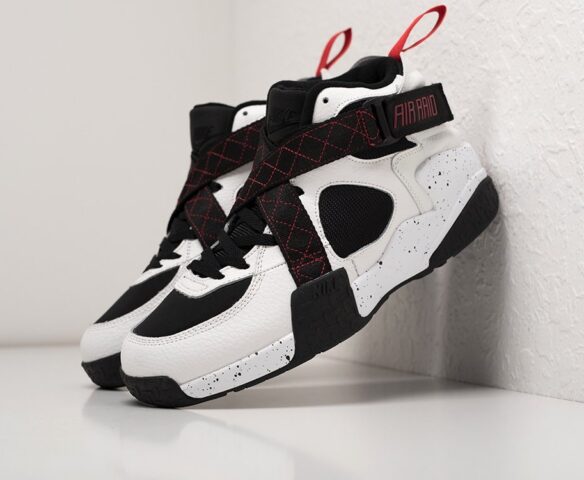 Nike Air Raid black