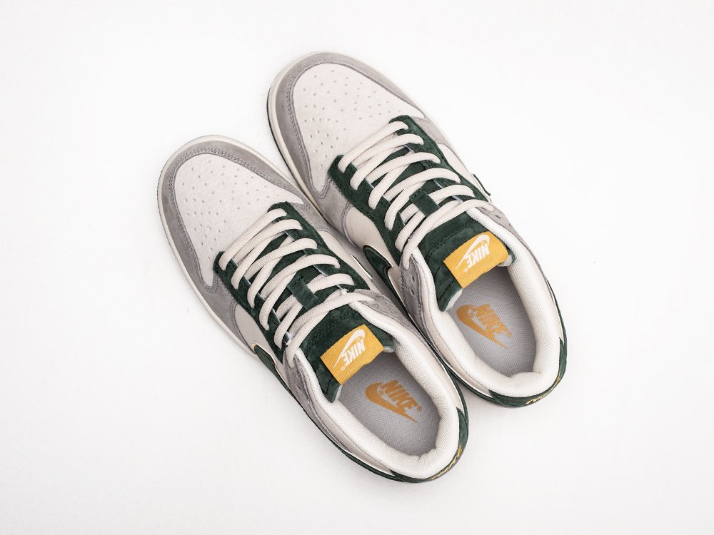 Nike SB Dunk Low beige grey