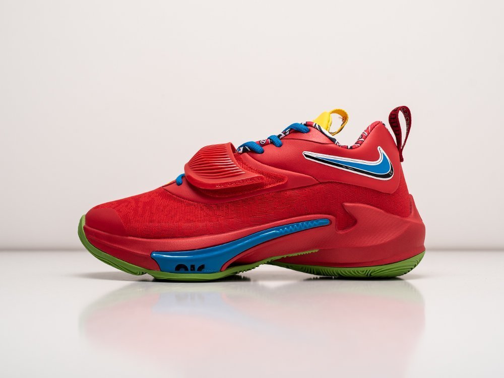 UNO x Nike Zoom Freak 3 red KEDRED
