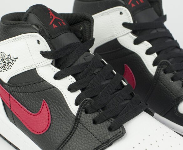 Nike air jordan 1 red white deals and black