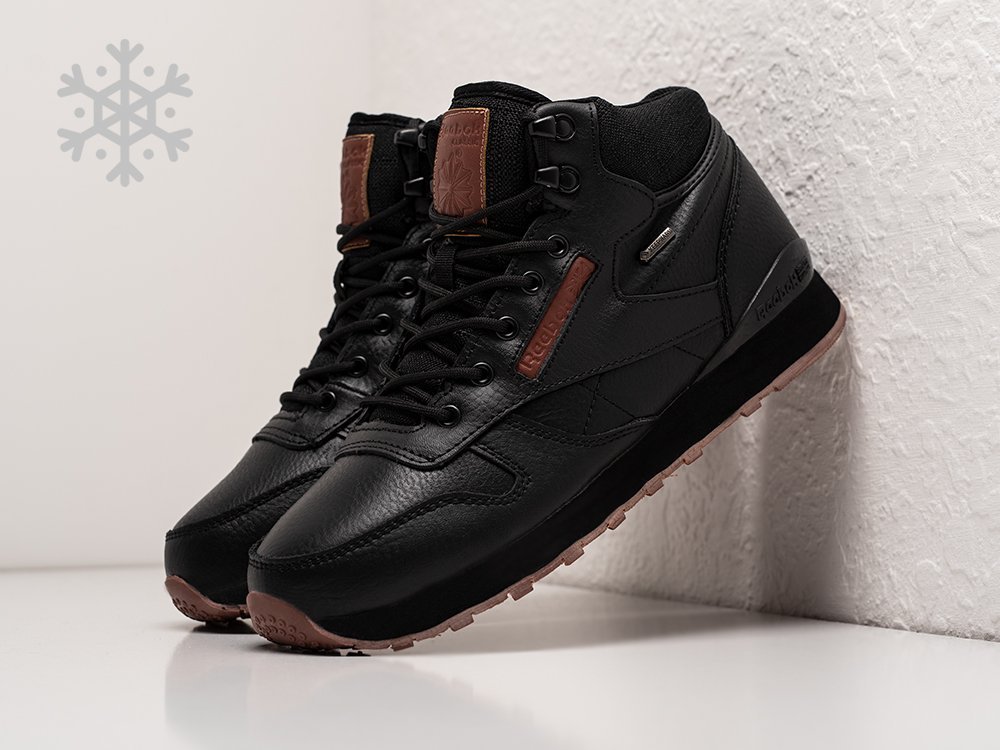 All black reebok classic leather clearance