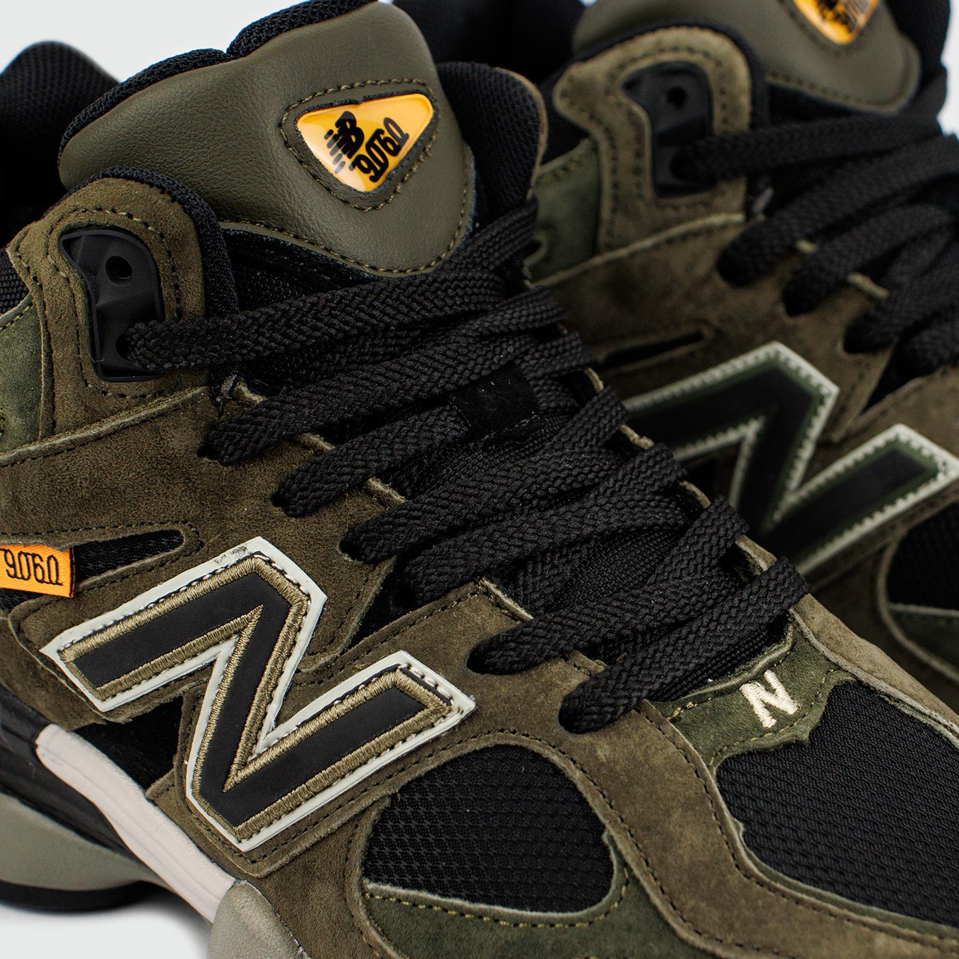 New Balance 9060 Mid Green with Fur KEDRED