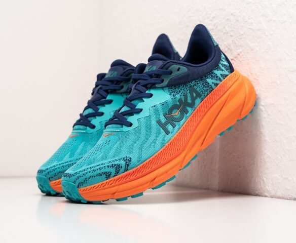 Adidas Yeezy Boost 700 v2 KEDRED