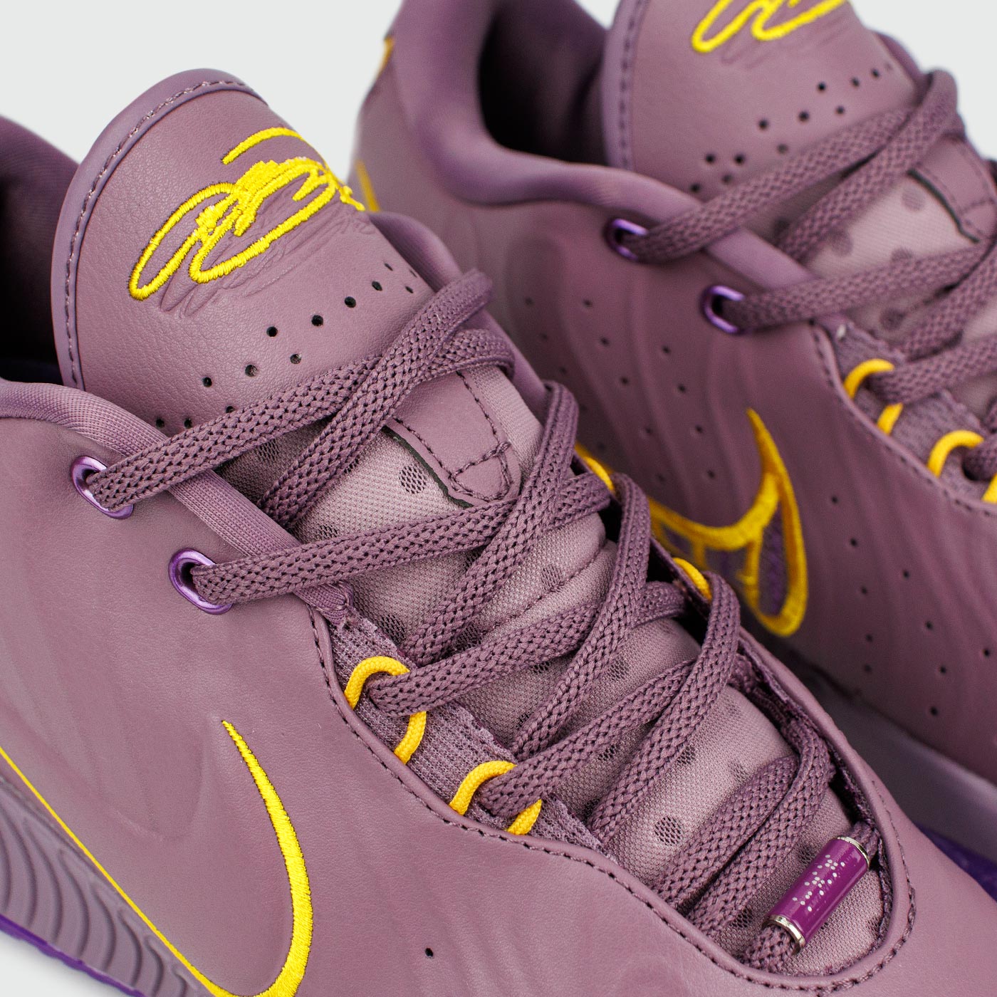 Nike LeBron 21 Violet KEDRED