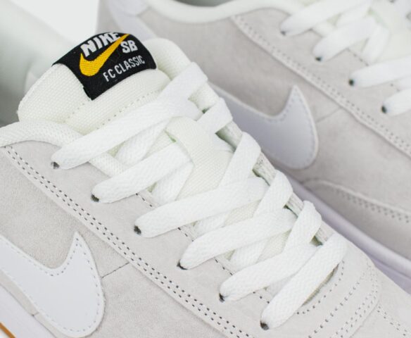 Nike clearance classic white