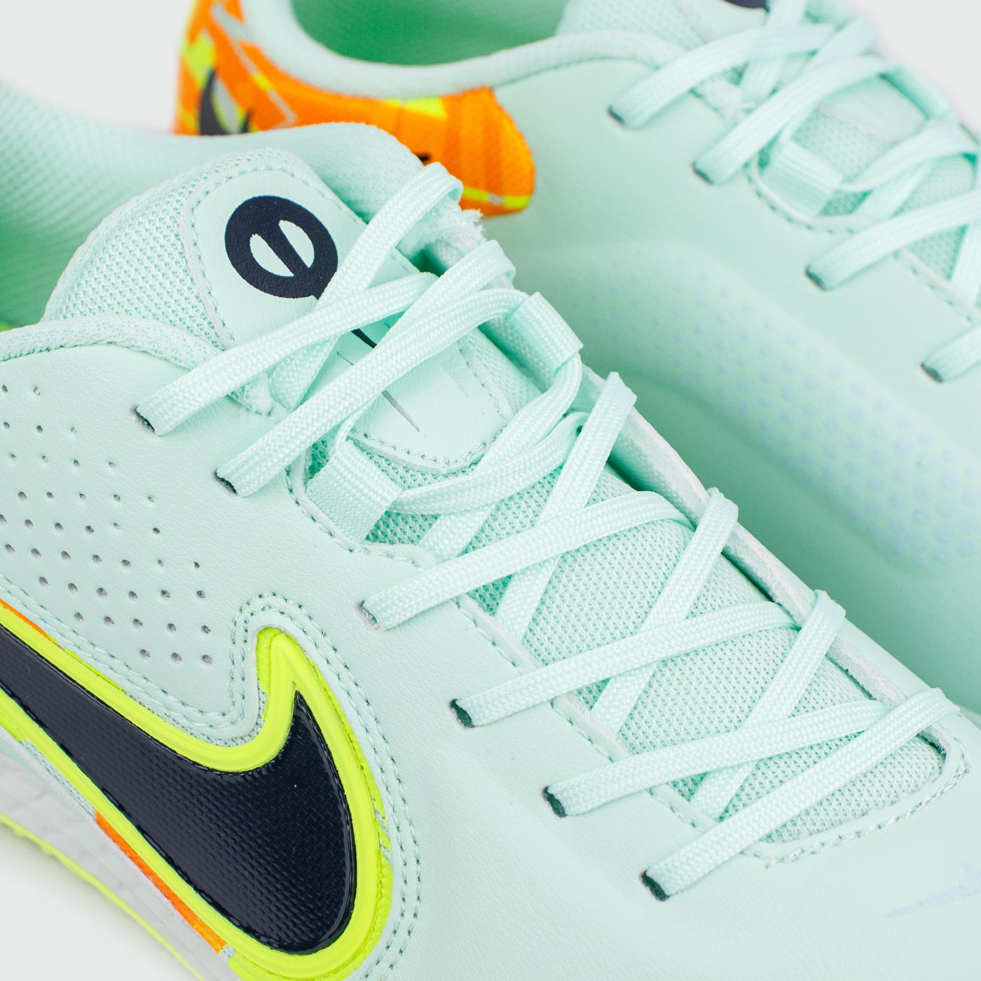 Nike air discount legend react