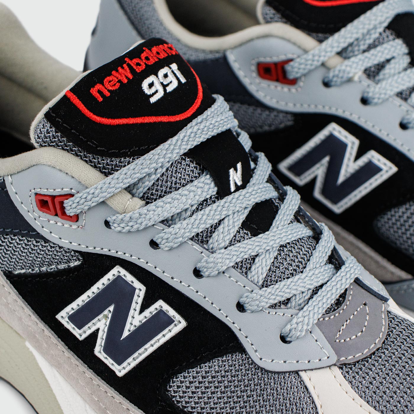New Balance 991 Silver Grey